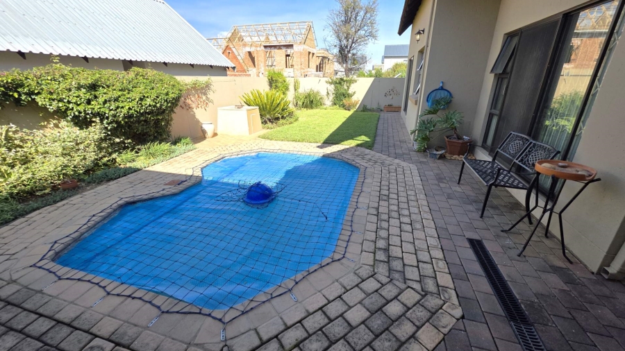 4 Bedroom Property for Sale in Leloko North West